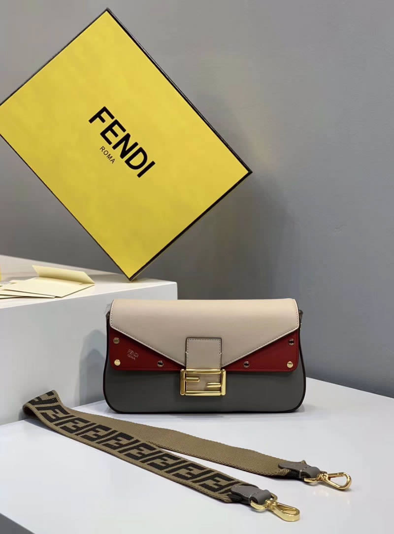 2019 New Fendi Red Splicing Flip-Slung Shoulder Bag 600