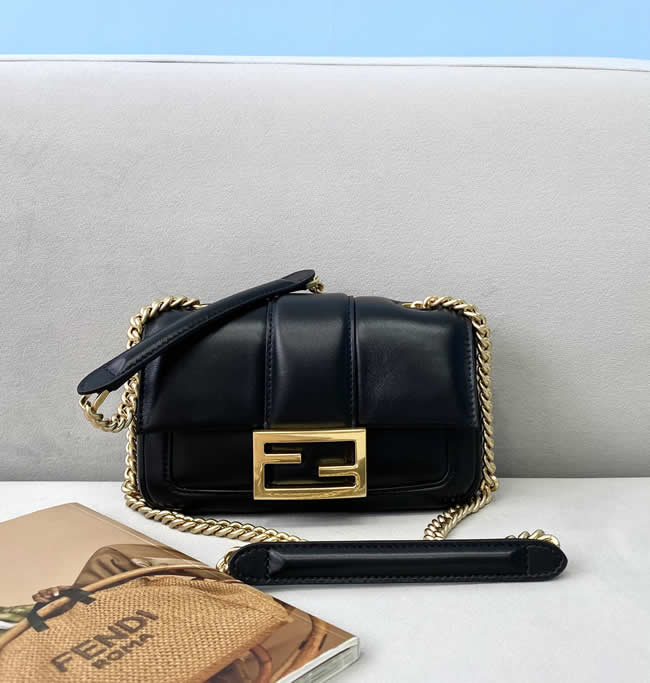 Replica Cheap Fendi Baguette Black Flip Handheld Shoulder Messenger Bag 70220