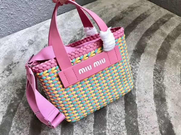 Replica Top Quality Pink MiuMiu Handmade Woven Handbags 5BA077