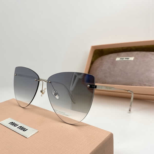 Miu Miu Fashion Polarized Sunglasses Men Women Driving Eyewear Male Sun Glasses UV400 Model SMU062