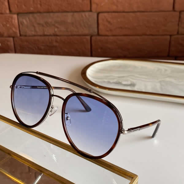 Tom Ford Polarized Sunglasses Women UV400 High Quality Women Sun Glasses Model FT0748